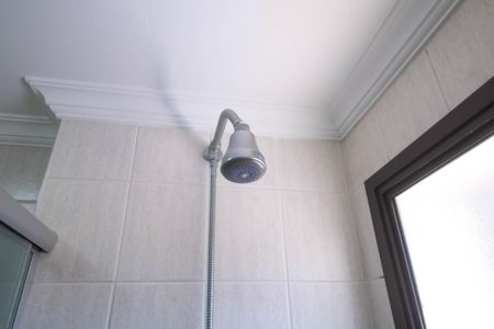 Apartamento à venda com 77m², 2 quartos e 2 vagasBanheiro da Suíte 1