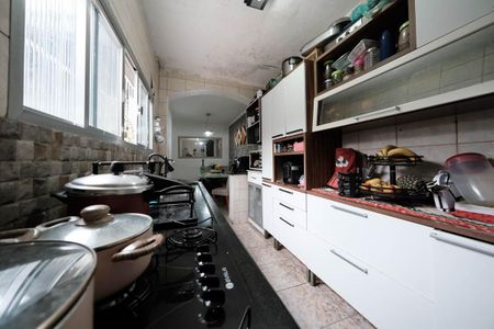 Casa à venda com 151m², 3 quartos e 2 vagasCozinha