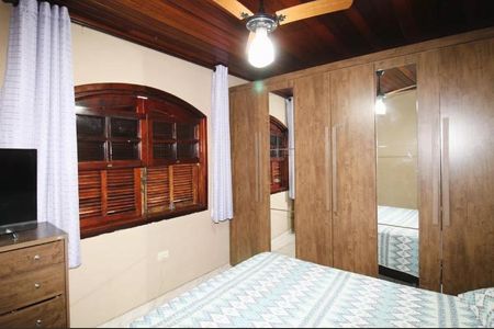 Foto 14 de casa à venda com 5 quartos, 300m² em Vila Medeiros, São Paulo