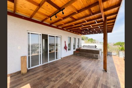 Varanda Suíte 1 de casa de condomínio para alugar com 3 quartos, 390m² em Gquitba, Valinhos