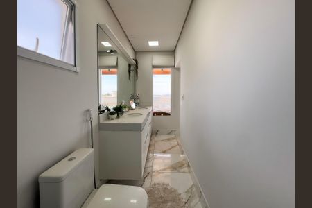 Banheiro da Suíte 1 de casa de condomínio para alugar com 3 quartos, 390m² em Gquitba, Valinhos
