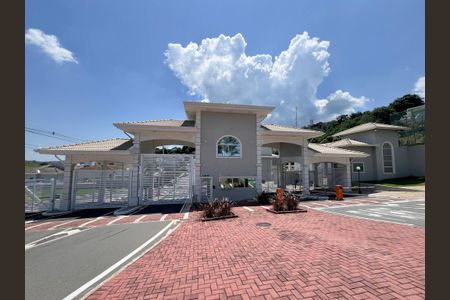 Casa de condomínio para alugar com 390m², 3 quartos e 5 vagasFachada e portaria