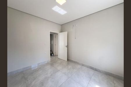 Casa de condomínio para alugar com 390m², 3 quartos e 5 vagasSuíte 2