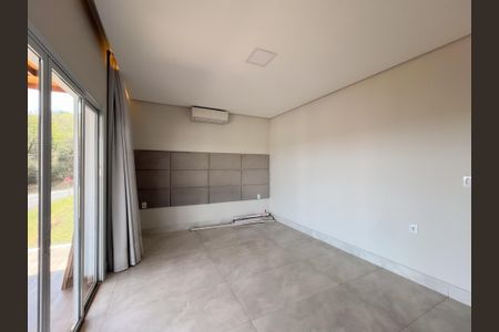 Casa de condomínio para alugar com 390m², 3 quartos e 5 vagasSuíte 1