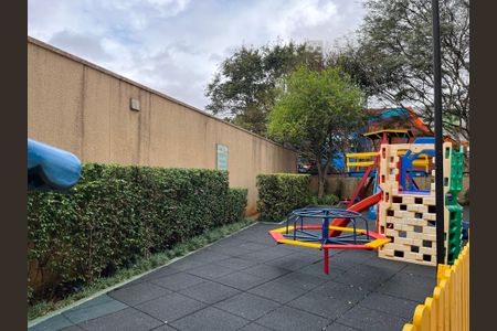 Apartamento à venda com 103m², 2 quartos e 2 vagasÁrea comum - Playground
