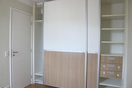 Apartamento à venda com 103m², 2 quartos e 2 vagasQuarto 2