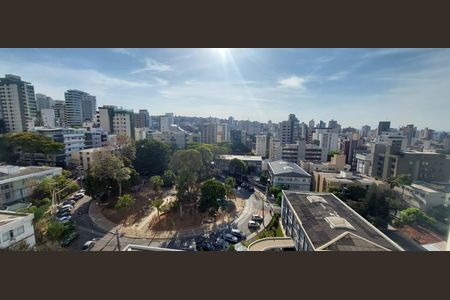 Apartamento para alugar com 280m², 4 quartos e 3 vagasVista