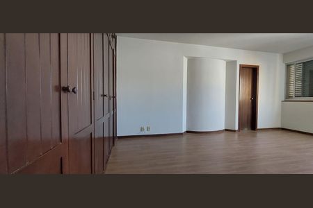 Apartamento para alugar com 280m², 4 quartos e 3 vagasSuíte 2