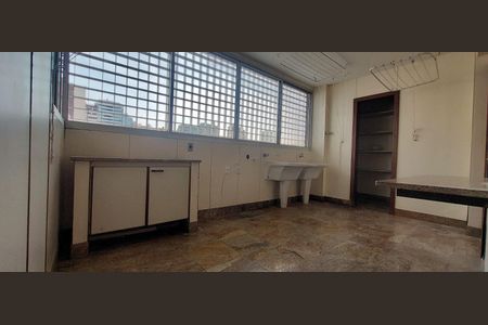 Apartamento para alugar com 280m², 4 quartos e 3 vagasLavanderia