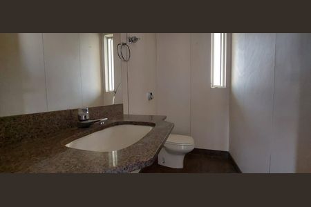 Apartamento para alugar com 280m², 4 quartos e 3 vagasBanheiro da Suíte 2