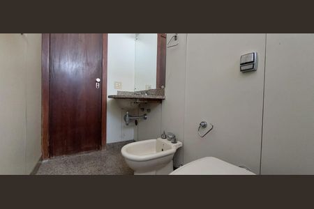 Apartamento para alugar com 280m², 4 quartos e 3 vagasBanheiro da Suíte