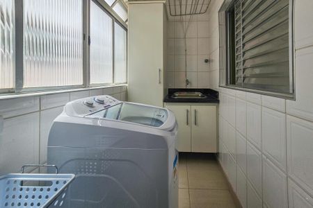 Apartamento para alugar com 98m², 3 quartos e 2 vagas Apartamento para alugar com 98m², 3 quartos e 2 vagasÁrea de serviço