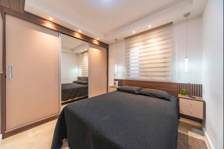 Apartamento à venda com 70m², 2 quartos e 2 vagas Apartamento à venda com 70m², 2 quartos e 2 vagasSuíte