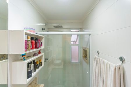 Apartamento à venda com 70m², 2 quartos e 2 vagas Apartamento à venda com 70m², 2 quartos e 2 vagasBanheiro da Suíte