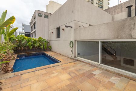 Apartamento à venda com 270m², 3 quartos e 3 vagas Apartamento à venda com 270m², 3 quartos e 3 vagasCobertura