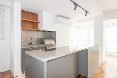 Apartamento à venda com 270m², 3 quartos e 3 vagas Apartamento à venda com 270m², 3 quartos e 3 vagasVaranda gourmet