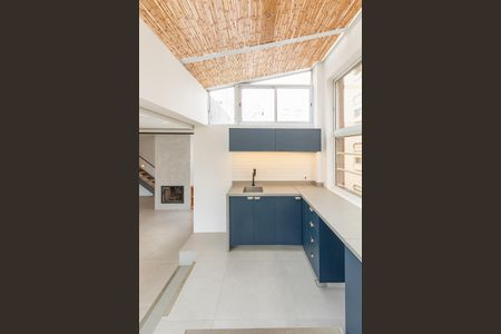 Apartamento à venda com 270m², 3 quartos e 3 vagas Apartamento à venda com 270m², 3 quartos e 3 vagasCobertura