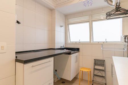 Apartamento à venda com 270m², 3 quartos e 3 vagas Apartamento à venda com 270m², 3 quartos e 3 vagasÁrea de Serviço