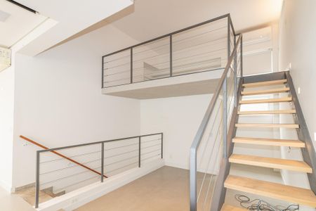 Apartamento à venda com 270m², 3 quartos e 3 vagas Apartamento à venda com 270m², 3 quartos e 3 vagasCobertura