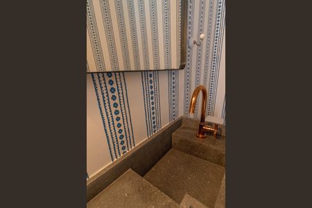 Apartamento à venda com 270m², 3 quartos e 3 vagas Apartamento à venda com 270m², 3 quartos e 3 vagasLavabo