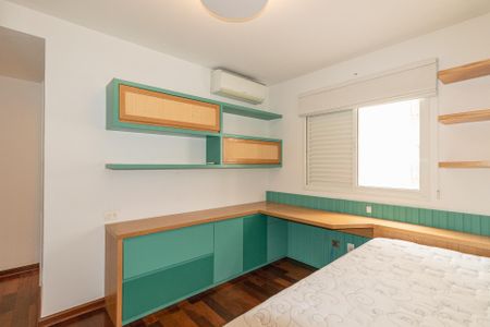 Apartamento à venda com 270m², 3 quartos e 3 vagas Apartamento à venda com 270m², 3 quartos e 3 vagasSuíte 3