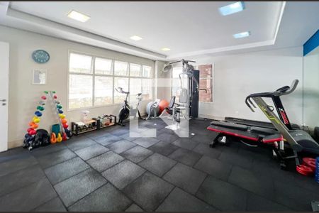 Apartamento à venda com 270m², 3 quartos e 3 vagas Apartamento à venda com 270m², 3 quartos e 3 vagasÁrea comum - Academia