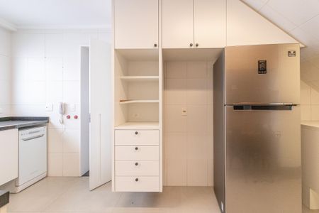 Apartamento à venda com 270m², 3 quartos e 3 vagas Apartamento à venda com 270m², 3 quartos e 3 vagasCozinha