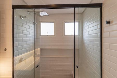 Apartamento à venda com 270m², 3 quartos e 3 vagas Apartamento à venda com 270m², 3 quartos e 3 vagasBanheiro da Suíte 1