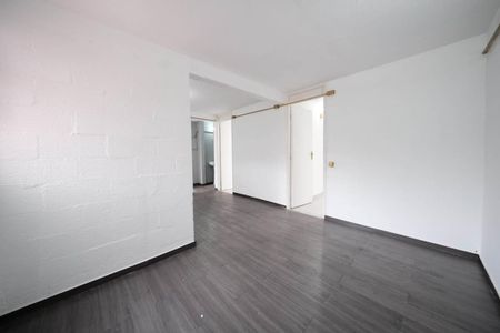 Sala/Cozinha de apartamento à venda com 2 quartos, 45m² em Conjunto Habitacional Padre Manoel da Nóbrega, São Paulo