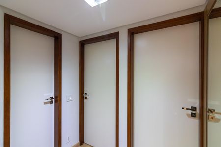 Apartamento para alugar com 120m², 3 quartos e 1 vaga Apartamento para alugar com 120m², 3 quartos e 1 vagaCorredor