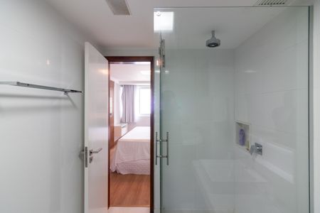 Apartamento para alugar com 120m², 3 quartos e 1 vaga Apartamento para alugar com 120m², 3 quartos e 1 vagaBanheiro da Suíte