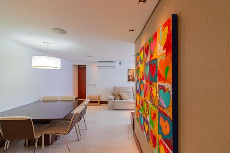 Apartamento para alugar com 120m², 3 quartos e 1 vaga Apartamento para alugar com 120m², 3 quartos e 1 vagaSala