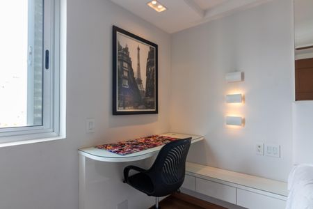 Apartamento para alugar com 120m², 3 quartos e 1 vaga Apartamento para alugar com 120m², 3 quartos e 1 vagaSuíte