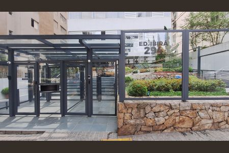 Apartamento para alugar com 120m², 3 quartos e 1 vaga Apartamento para alugar com 120m², 3 quartos e 1 vagaFachada