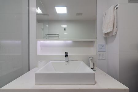 Apartamento para alugar com 120m², 3 quartos e 1 vaga Apartamento para alugar com 120m², 3 quartos e 1 vagaBanheiro da Suíte