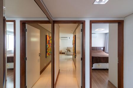 Apartamento para alugar com 120m², 3 quartos e 1 vaga Apartamento para alugar com 120m², 3 quartos e 1 vagaCorredor