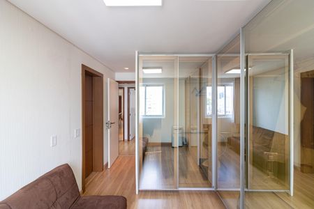 Apartamento para alugar com 120m², 3 quartos e 1 vaga Apartamento para alugar com 120m², 3 quartos e 1 vagaCloset da Suíte