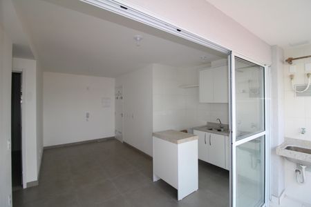 Apartamento para alugar com 45m², 2 quartos e sem vagaSala / Cozinha