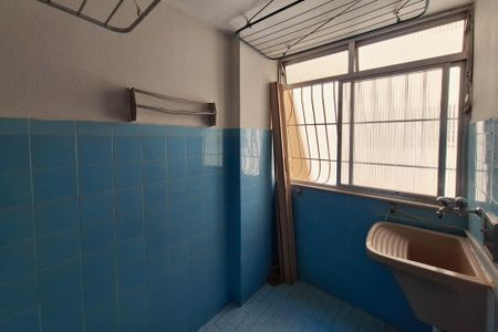 Apartamento à venda com 75m², 2 quartos e 1 vagaÁrea de Serviço