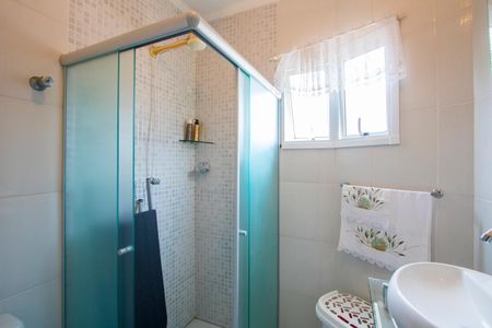 Casa à venda com 150m², 3 quartos e 2 vagas Casa à venda com 150m², 3 quartos e 2 vagasBanheiro da Suíte