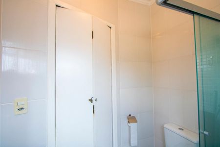 Casa à venda com 150m², 3 quartos e 2 vagas Casa à venda com 150m², 3 quartos e 2 vagasBanheiro da Suíte