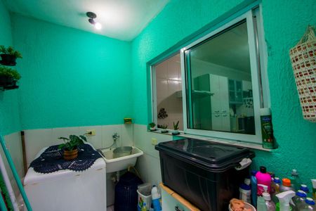 Casa à venda com 150m², 3 quartos e 2 vagas Casa à venda com 150m², 3 quartos e 2 vagasÁrea de serviço