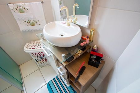 Casa à venda com 150m², 3 quartos e 2 vagas Casa à venda com 150m², 3 quartos e 2 vagasBanheiro da Suíte