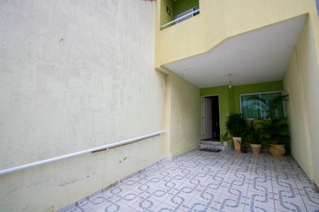 Casa à venda com 150m², 3 quartos e 2 vagas Casa à venda com 150m², 3 quartos e 2 vagasGaragem