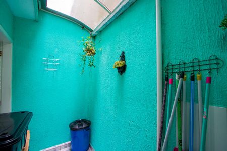 Casa à venda com 150m², 3 quartos e 2 vagas Casa à venda com 150m², 3 quartos e 2 vagasÁrea de serviço