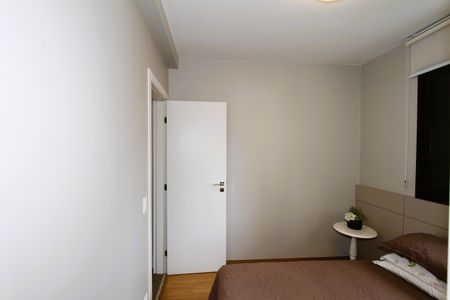 Apartamento à venda com 153m², 3 quartos e 3 vagasSuíte 2