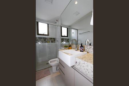 Apartamento à venda com 153m², 3 quartos e 3 vagasBanheiro da Suíte