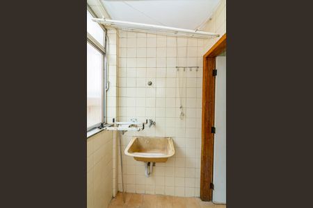 Apartamento para alugar com 112m², 3 quartos e 1 vagaÁrea de Serviço