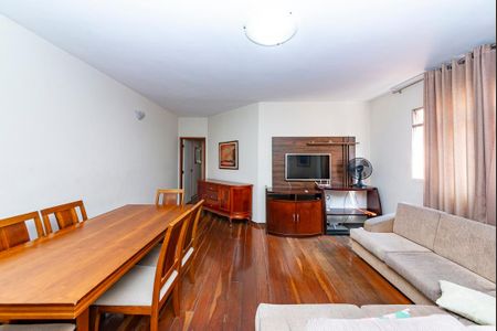 Apartamento para alugar com 112m², 3 quartos e 1 vaga Apartamento para alugar com 112m², 3 quartos e 1 vagaSala