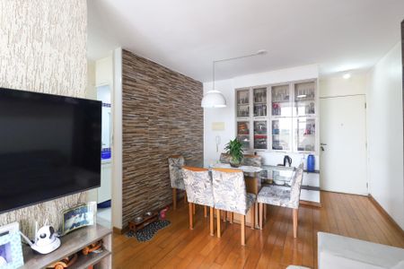 Apartamento à venda com 61m², 3 quartos e 1 vaga Apartamento à venda com 61m², 3 quartos e 1 vagaSala